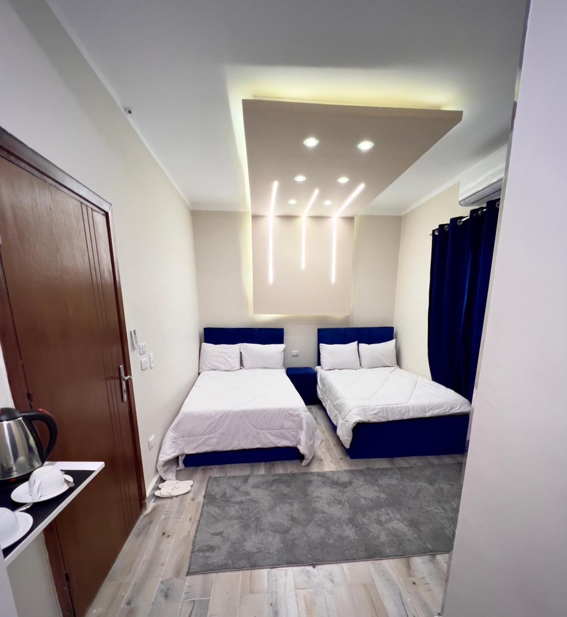 Moses Pyramids Inn Kafrat al Jabal Экстерьер фото