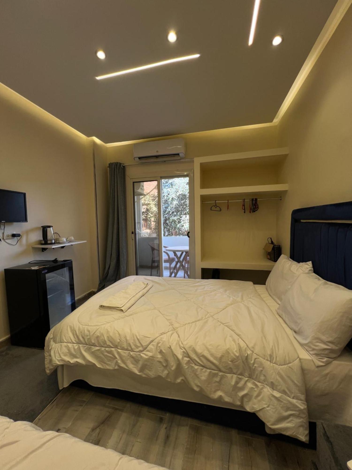 Moses Pyramids Inn Kafrat al Jabal Экстерьер фото